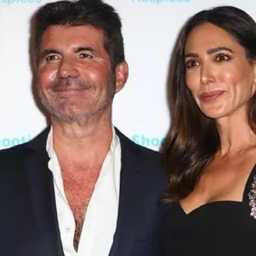 Simon Cowell s-a logodit cu Lauren Silverman. Unde a avut loc cererea în căsătorie