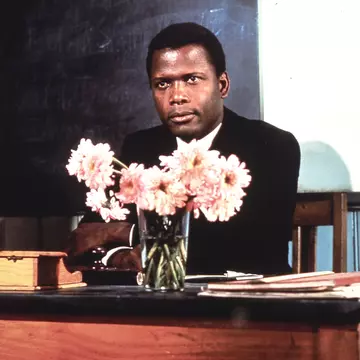 Actorul Sir Sidney Poitier, primul bărbat de culoare premiat cu Oscar, a murit la 94 de ani