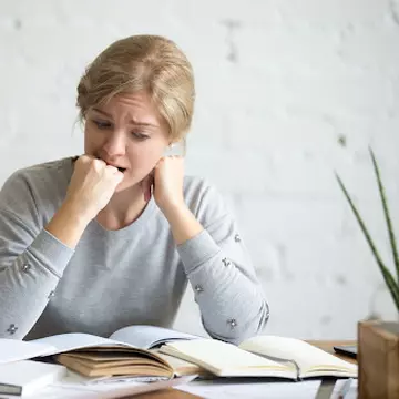 8 modalități prin care scapi de anxietate