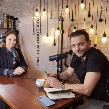 Andreea Marin, în exclusivitate pentru „Fain & Simplu”: „Eu am avut probleme financiare încă de atunci, din copilărie, de la moartea mamei mele!”