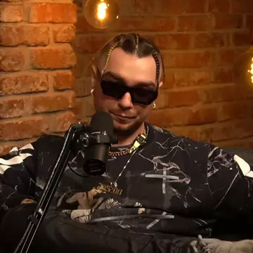 Artistul Nane, mesaj pentru cei care i-au vandalizat mașina: „De ce nu mi-ai făcut ceva mie?”