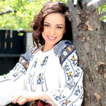 Olivia Steer, amendată cu 5.000 de lei pentru o postare pe Facebook