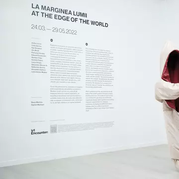 La marginea lumii: o nouă expoziție internațională organizată de Fundația Art Encounters