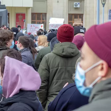 Cum sunt pedepsiți rușii care răspândesc informații ce contravin propagandei lui Putin