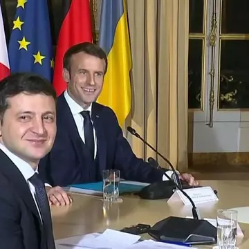 Vladimir Putin a acceptat să se întâlnească față în față cu Volodimir Zelenski „la un moment dat”