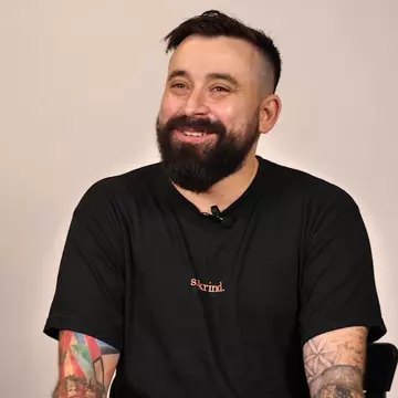 Cum a devenit cunoscut Oase de la Dancing on Ice. A lucrat la circ și a dansat breakdance cu fotbaliști celebri