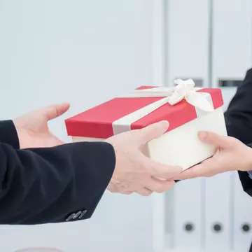 7 din 10 companii din România oferă bonusuri de Paște angajaților. Expert în resurse umane: „Este o ușoară scădere”