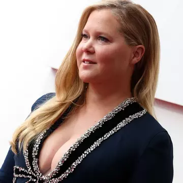 Amy Schumer, amenințări cu moartea după o glumă făcută la gala Premiilor Oscar