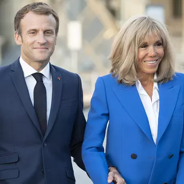 Ce crede fata cea mică a primei doamne a Franței  despre relația mamei sale cu Emmanuel Macron