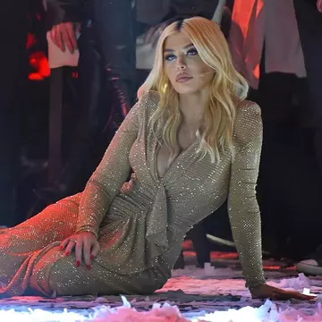 Cum se îmbracă Loredana Groza când merge la piață