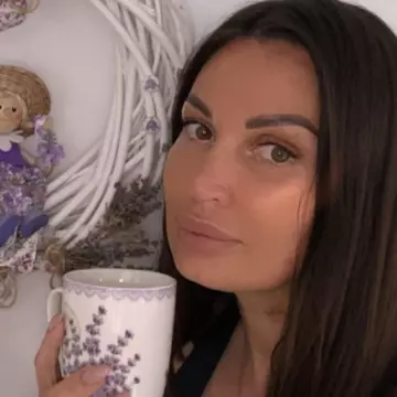 Nicoleta Luciu, de nerecunoscut de fani din cauza intervențiilor făcute la nivelul feței. "Semeni cu Brigitte Pastramă!"