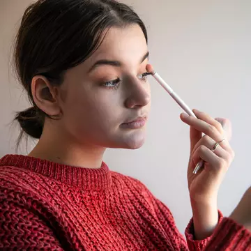 Trucuri ingenioase care îți vor schimba rutina de makeup