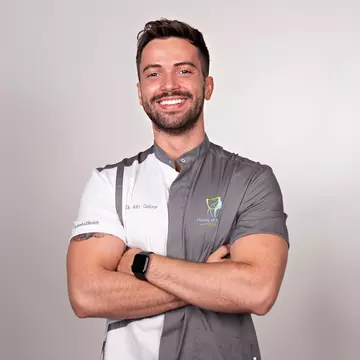 Aparatul ortodontic. Moft sau necesitate, răspunsul vine din partea medicului stomatolog