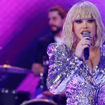 Loredana Groza bifează o nouă apariție sexy