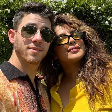 Nick Jonas și Priyanka Chopra, prima fotografie cu fiica lor