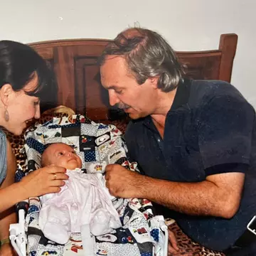 Cu ce se ocupă fiul lui Victor Socaciu și al Marinei Almășan