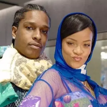 Ce pofte are Rihanna în sarcină. Artista a găsit o combinație bizară de alimente pe care o adoră