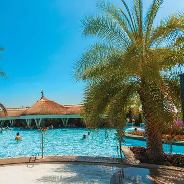 Therme Bucuresti redeschide Sands of Therme, cea mai mare plajă urbană din Europa și anunță o serie de premiere pentru sezonul de vară