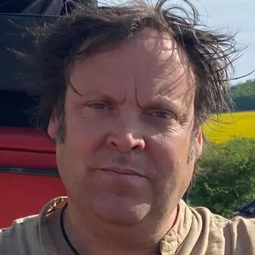 Jurnalistul britanic Charlie Ottley a fost jefuit într-un parc din Timișoara