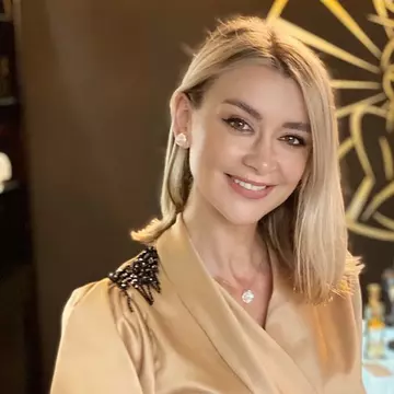 Denisa Tănase, momente de panică în avion: „Am tensiunea 20, nu pot să mă opresc din tremurat”
