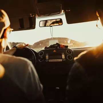 TOP 5 greșeli comise de șoferii începători