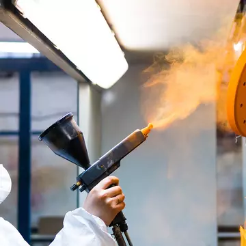 Vopsirea electrostatică – cât de utilă și de eficientă este?