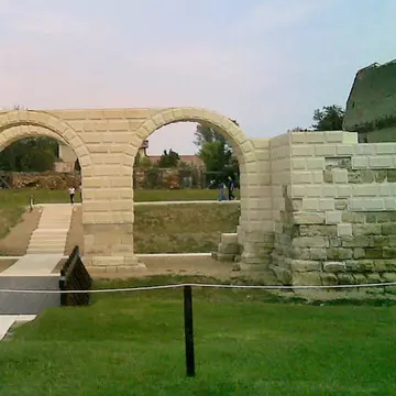 Castrele romane din România. 10 locuri pe care merită să le vizitezi!