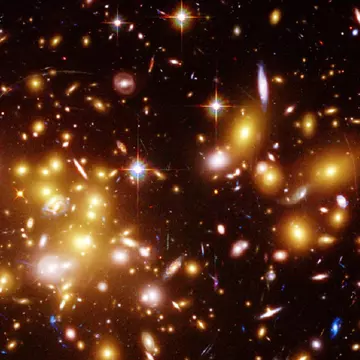Prima imagine cu galaxii antice dezvăluite de telescopul NASA James Webb