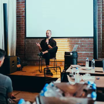 De ce avem nevoie de abilități de public speaking pentru vânzări