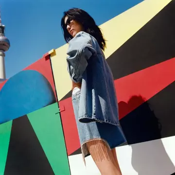 Colecția Reserved Denim îmbină încrederea și puterea pieselor vestimentare