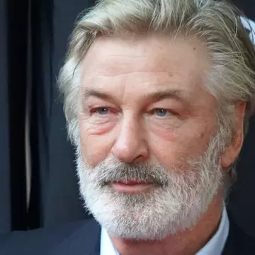 Alec Baldwin, tată pentru a opta oară