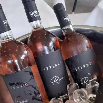 Sfaturi corporate: Vrei un cadou imbatabil pentru clienţi? Alege un vin rozé! Vrei un cadou imbatabil pentru angajaţi? Alege un team building la cramă!
