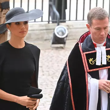 Semnificația ținutei pe care Meghan Markle a purtat-o la înmormântarea Reginei Elisabeta a II-a
