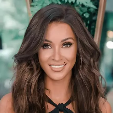 Ana Maria Barnoschi s-a logodit. Vedeta Kanal D a povestit cum a fost cerută în căsătorie
