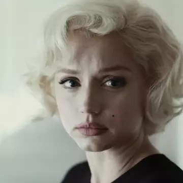 Filmul „Blonda”, desființat de critici și public: „Divertisment necrofil, care o exploatează pe actriță”