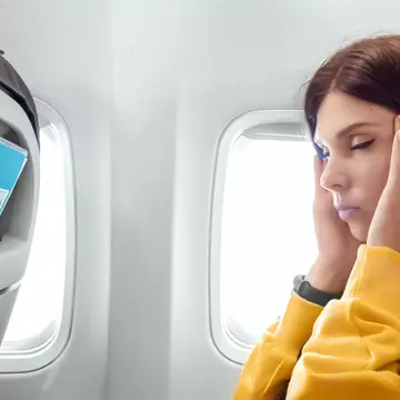 Frica de avion! Sfaturi simple să îți controlezi teama de zbor