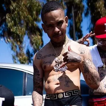 Un rapper american a fost împușcat mortal. Vorbea la telefon cu soția sa însărcinată