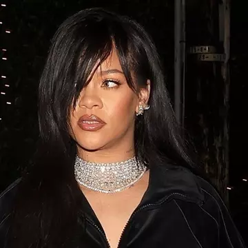 Cum arată Rihanna la patru luni de la naștere. Vedeta și-a expus silueta pe străzile din California