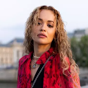 Rita Ora este îndrăgostită:  „Întotdeauna am visat și mi-am dorit să trăiesc ca într-un basm”