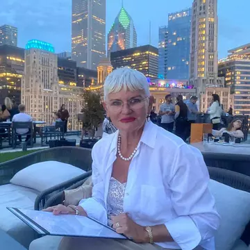 Monica Tatoiu, postare macabră în mediul online după ce a anunțat că nu-i face pomană și priveghi mamei care s-a stins din viață