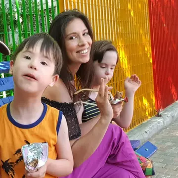 Cristina Bălan: "Am fost acuzată că am născut copii defecți. Și că am împovărat societatea!"