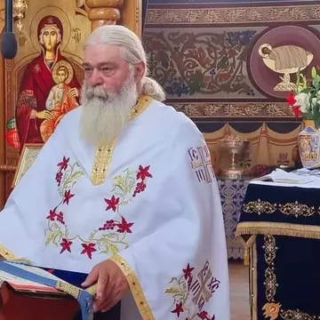 Părintele Calistrat, filmat în timp ce lovește o femeie. Scandalurile în care a fost implicat de-a lungul timpului / VIDEO