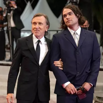 Cormac Roth, fiul actorului Tim Roth, a murit la vârsta de 25 de ani: „Durerea vine în valuri”
