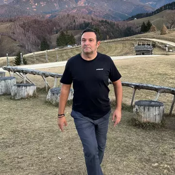 Mesajul viral al lui Daniel Buzdugan, în preajma sărbătorilor: "Nu noi ne furăm bucuria Crăciunului?"