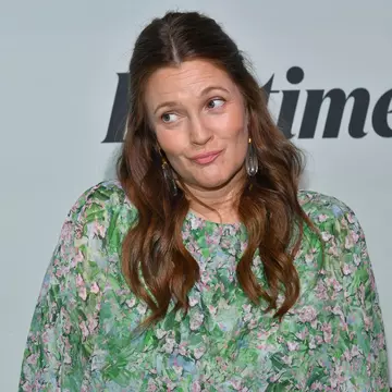Drew Barrymore consuma droguri și alcool la 12 ani, dar nu avea voie dulciuri: "Am fost un copil rebel!"