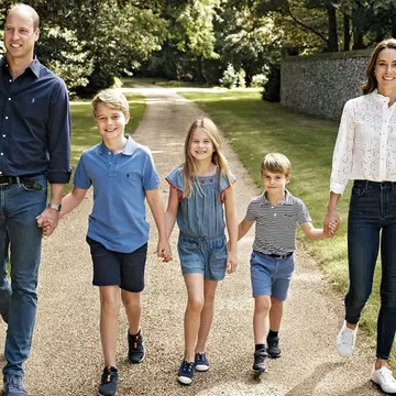 Prințul William și Kate Middleton au pregătit felicitarea anuală de Crăciun. Ce se ascunde în spatele zâmbetului Prinților de Wales
