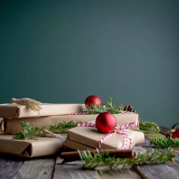 13 cadouri pe care să nu le oferi de Crăciun. Aduc ghinion!