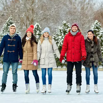Unde mergi la patinoar în București și cât te costă!