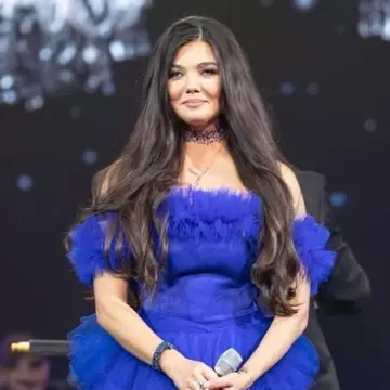 Paula Seling, într-o rochie de prințesă, cu care a atras aprecierile internauților: ”Ești superbă”