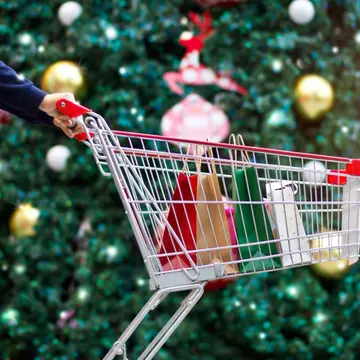 Programul magazinelor de Crăciun și Revelion. Până la cât sunt deschise Kaufland, Carrefour, Lidl și Mega Image
